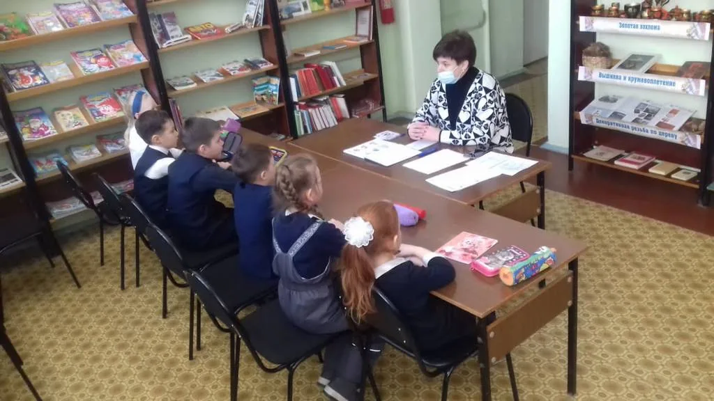 «Hello, Nice to meet you! Здравствуйте, приятно познакомиться!»