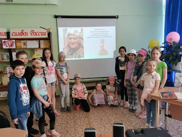 Ему все возрасты покорны