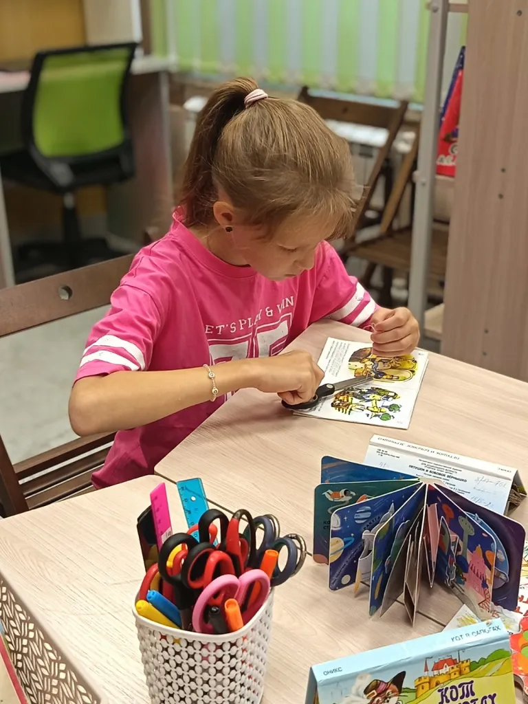 Мастерская «Книжка на ладошке»