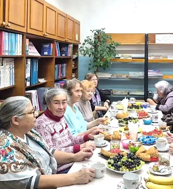 Чайные посиделки «Для тех, чью осень не покинула весна»