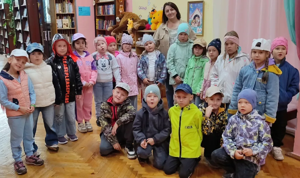 Игра - викторина «Вопросы дядюшки Светофора»